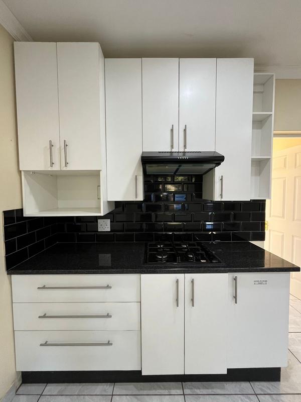 To Let 1 Bedroom Property for Rent in Kingswood Eastern Cape